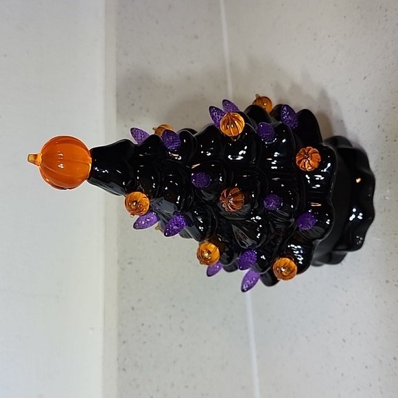 Lighted Black Tree with orange and purple Ornaments New no tags. - Picture 4 of 5